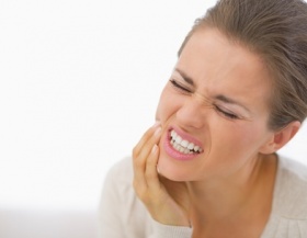¿Bruxismo? 5 soluciones para dejar de apretar los dientes
